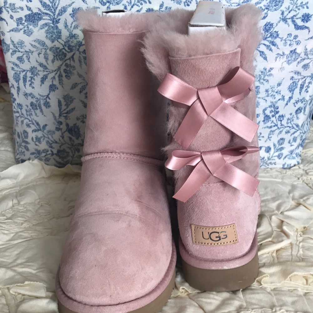 COPY - UGG Bailey Bow II